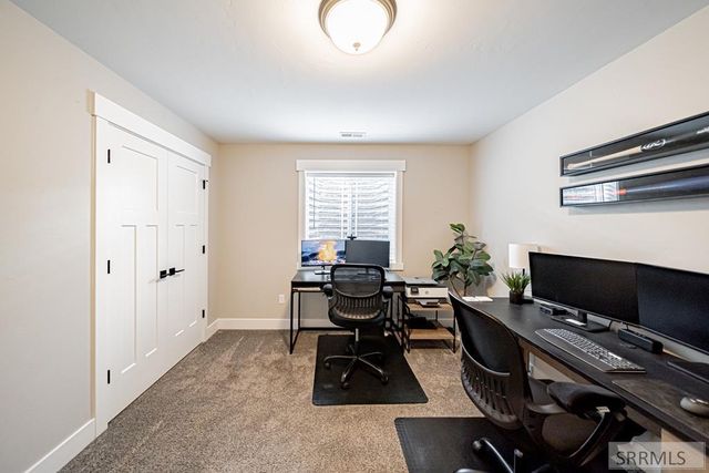 379 Fire Thorn, Idaho Falls, ID 83404