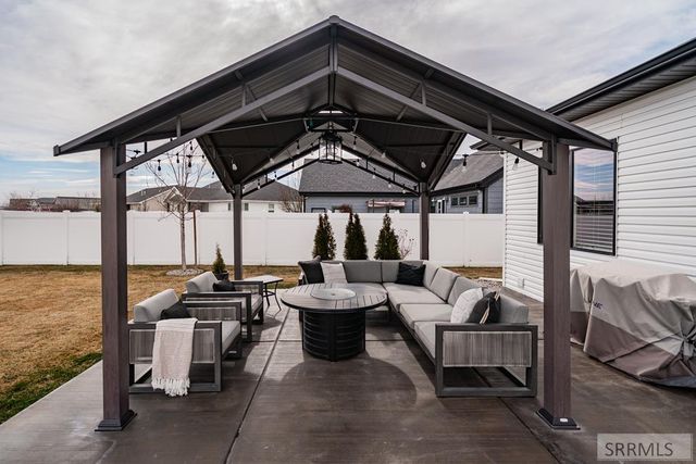 379 Fire Thorn, Idaho Falls, ID 83404