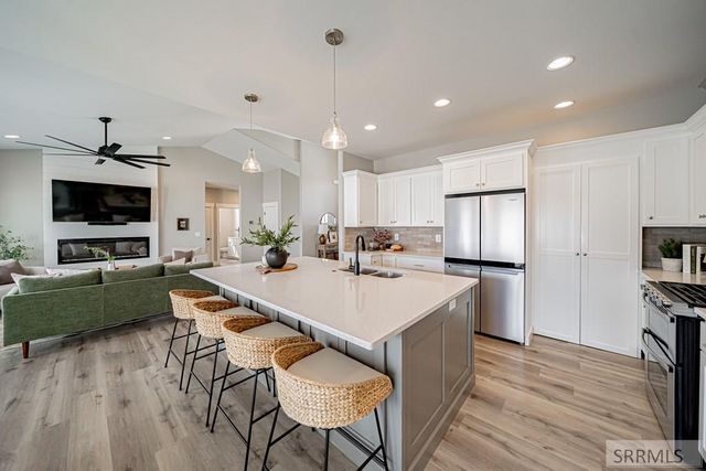 379 Fire Thorn, Idaho Falls, ID 83404