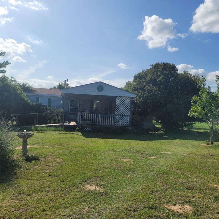 114 Speir LN B, Elgin, TX 78621