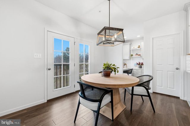 2758 HILLFIELD DR, Frederick, MD 21702