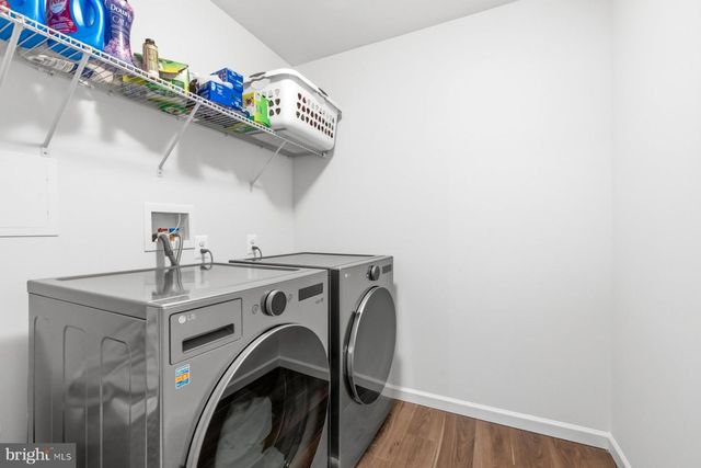 2758 HILLFIELD DR, Frederick, MD 21702