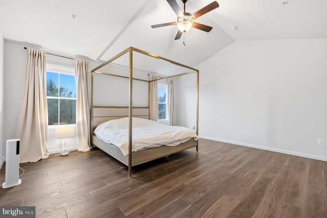 2758 HILLFIELD DR, Frederick, MD 21702