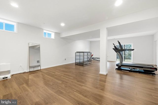 2758 HILLFIELD DR, Frederick, MD 21702