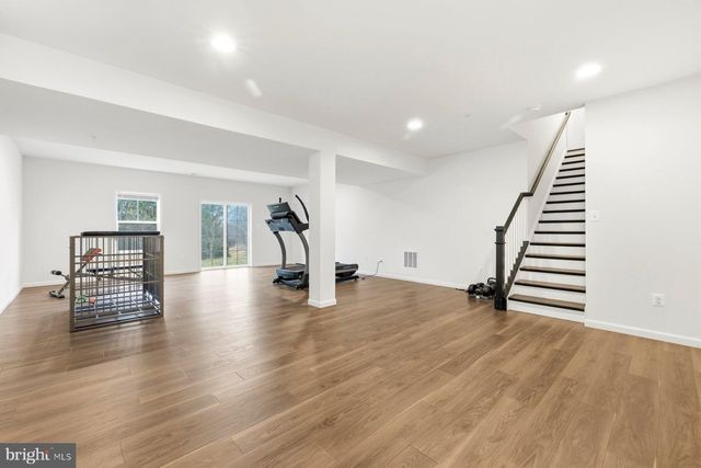 2758 HILLFIELD DR, Frederick, MD 21702