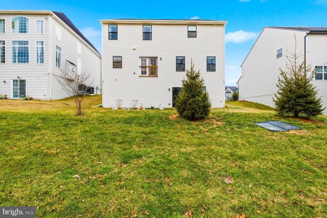 2758 HILLFIELD DR, Frederick, MD 21702