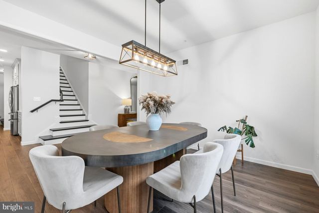 2758 HILLFIELD DR, Frederick, MD 21702