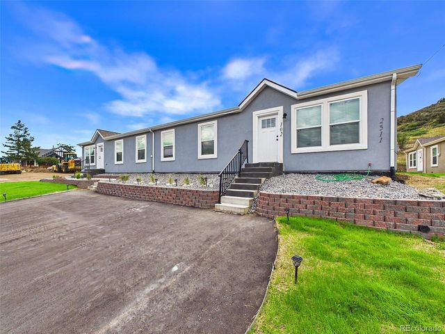 2511 Busch Ave, Colorado Springs, CO 80904