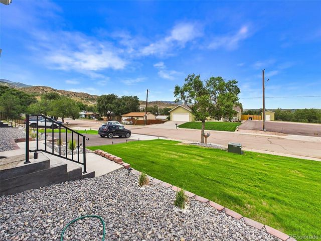 2511 Busch Ave, Colorado Springs, CO 80904