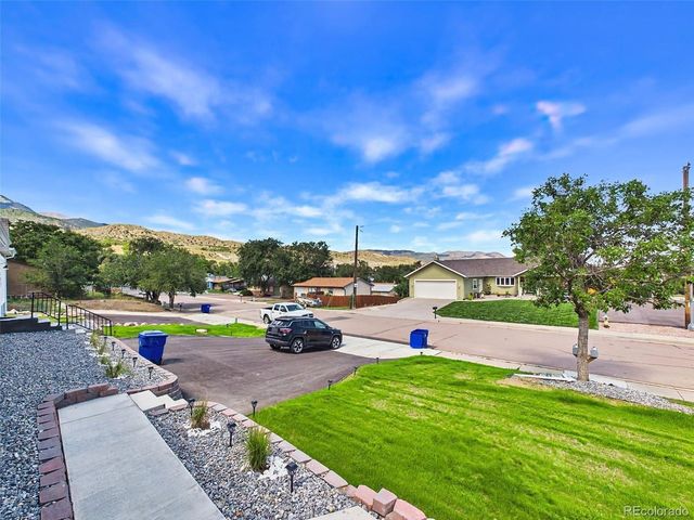 2511 Busch Ave, Colorado Springs, CO 80904