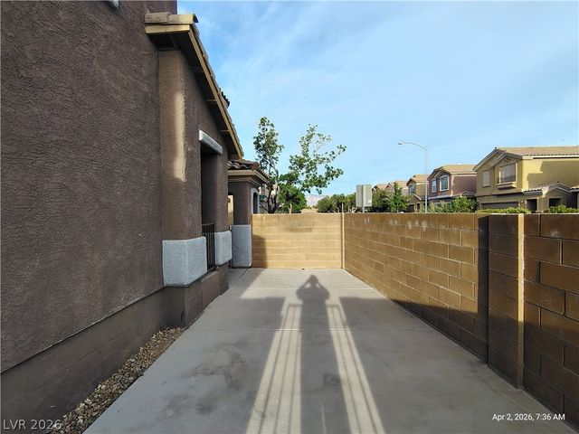 8926 RUTHERFORD GROVE Street, Las Vegas, NV 89148