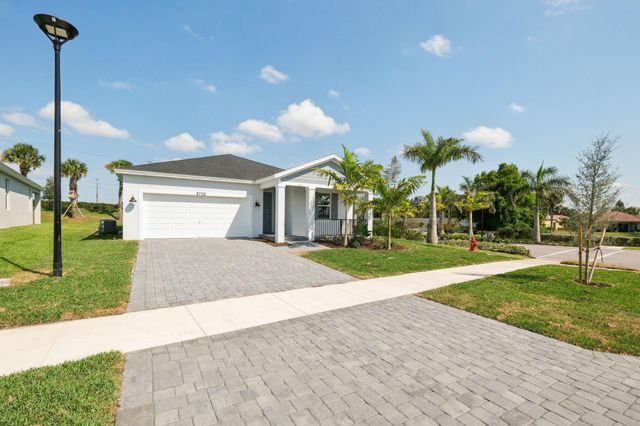 8702 Dahlia Circle, Port St Lucie, FL 34986