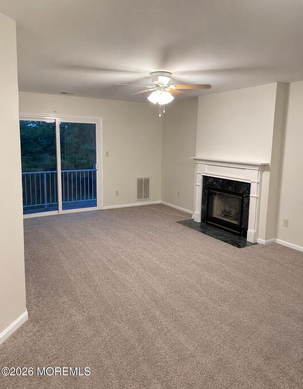 308 Wedgewood Circle 308, Belford, NJ 07718