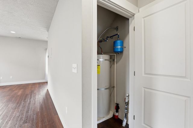 13507 W 10th Ave, Airway Heights, WA 99001