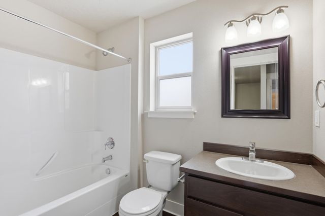 13507 W 10th Ave, Airway Heights, WA 99001