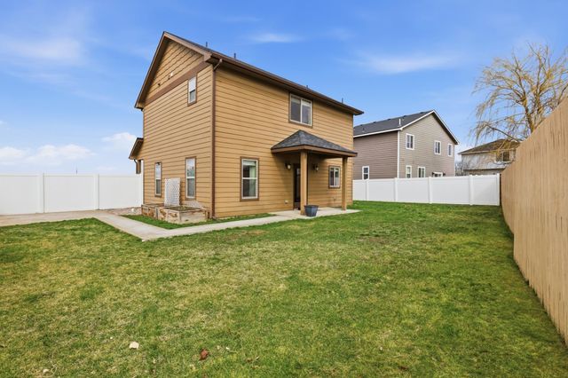 13507 W 10th Ave, Airway Heights, WA 99001