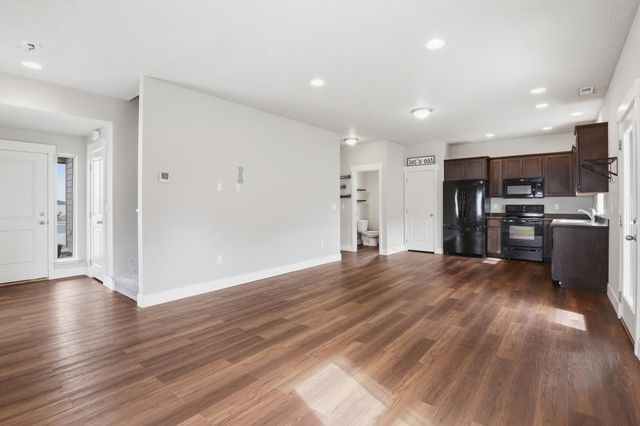 13507 W 10th Ave, Airway Heights, WA 99001