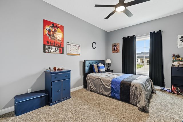 6521 FRIENDSHIP Path, Bettendorf, IA 52722