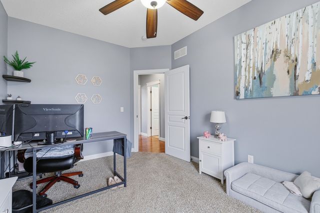 6521 FRIENDSHIP Path, Bettendorf, IA 52722