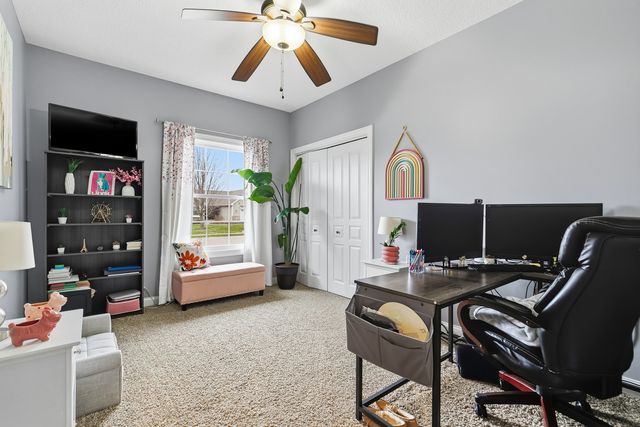 6521 FRIENDSHIP Path, Bettendorf, IA 52722