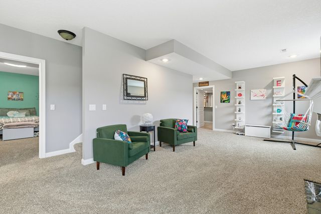 6521 FRIENDSHIP Path, Bettendorf, IA 52722