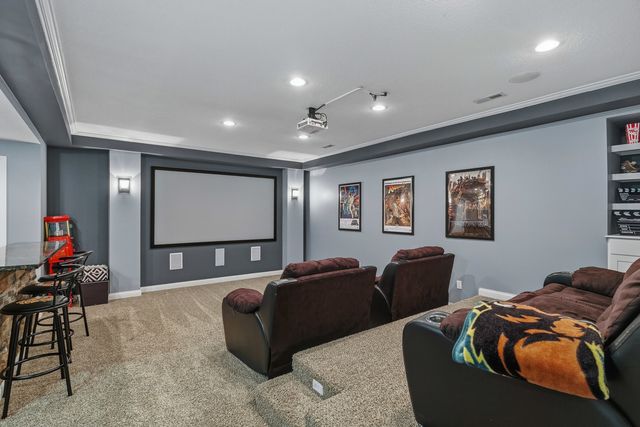 6521 FRIENDSHIP Path, Bettendorf, IA 52722