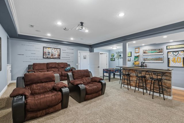 6521 FRIENDSHIP Path, Bettendorf, IA 52722