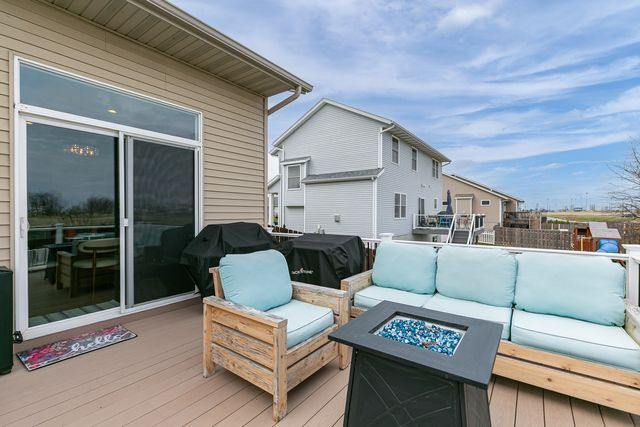 6521 FRIENDSHIP Path, Bettendorf, IA 52722