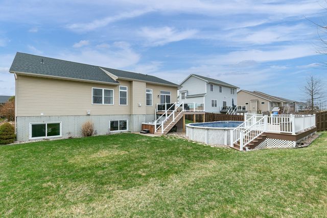 6521 FRIENDSHIP Path, Bettendorf, IA 52722