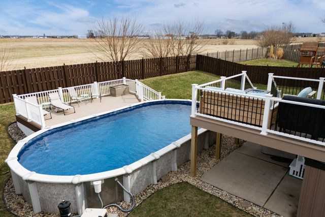 6521 FRIENDSHIP Path, Bettendorf, IA 52722