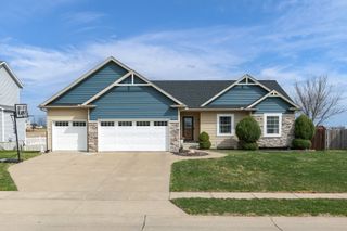 6521 FRIENDSHIP Path, Bettendorf, IA 52722