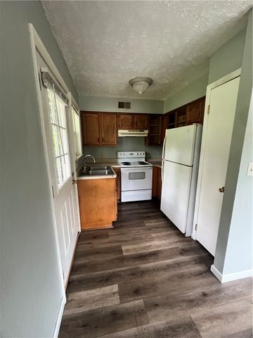 3284 Salmon Lane, Harrison, AR 72601