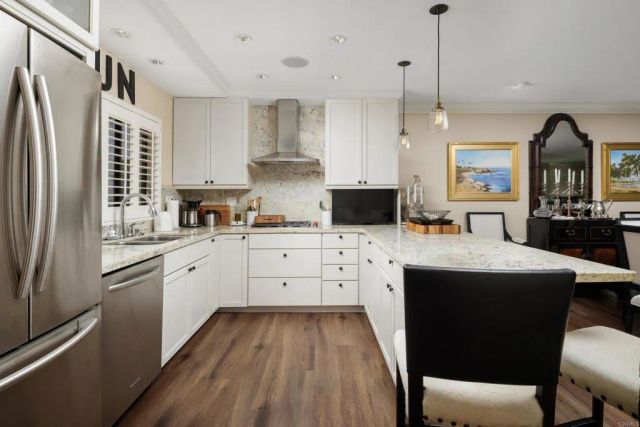 7961 Caminito Del Cid, La Jolla, CA 92037