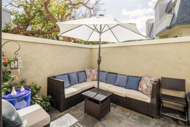 7961 Caminito Del Cid, La Jolla, CA 92037