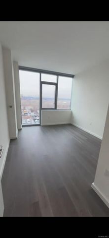 13336 37th Avenue 6F, Flushing, NY 11354