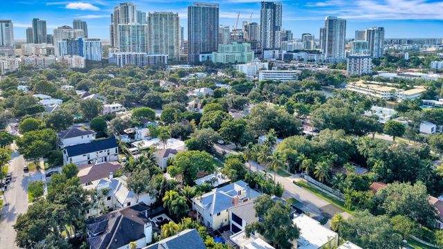 1014 SE 5th Court, Fort Lauderdale, FL 33301
