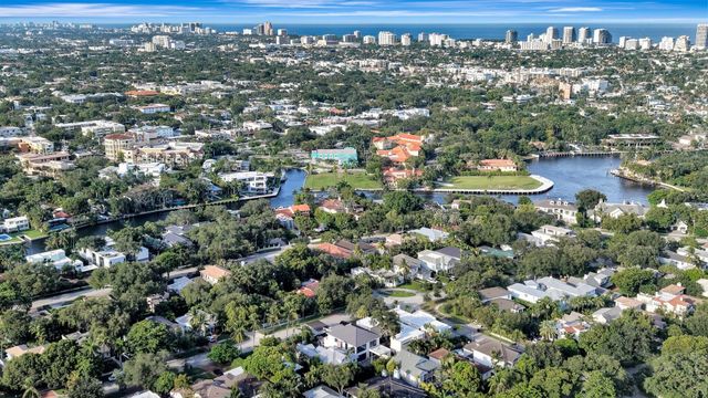 1014 SE 5th Court, Fort Lauderdale, FL 33301