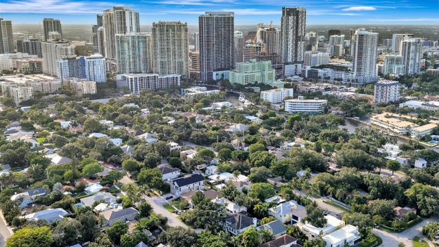 1014 SE 5th Court, Fort Lauderdale, FL 33301