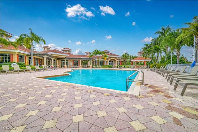 5610 Chelsey LN 202, Fort Myers, FL 33912