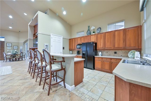 5610 Chelsey LN 202, Fort Myers, FL 33912