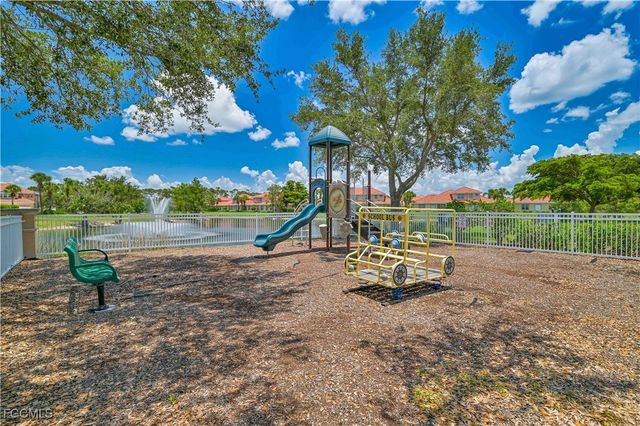 5610 Chelsey LN 202, Fort Myers, FL 33912