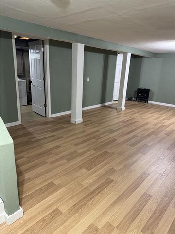 812 Green Acres Court, Eau Claire, WI 54703