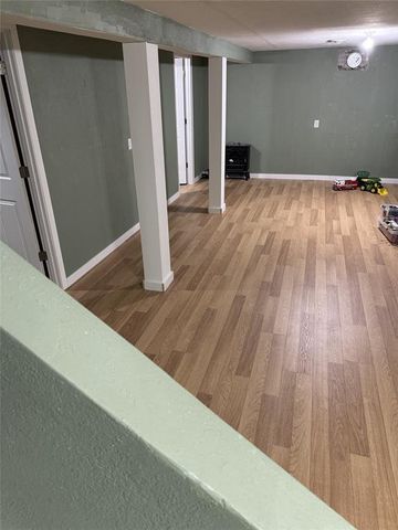 812 Green Acres Court, Eau Claire, WI 54703