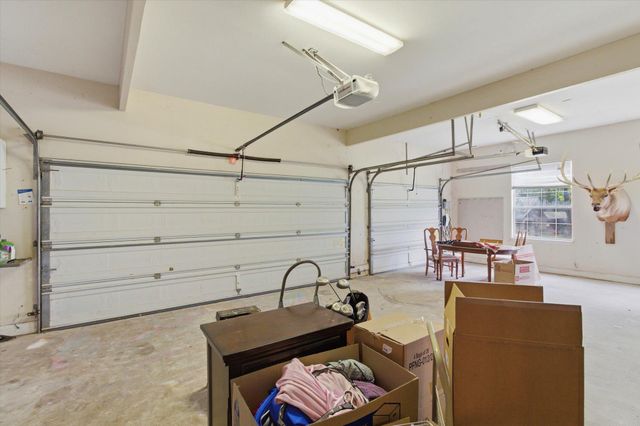 14 Lone Oak TRL, Sunset Valley, TX 78745