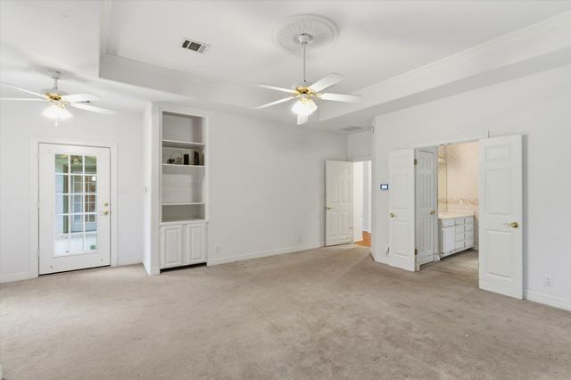 14 Lone Oak TRL, Sunset Valley, TX 78745