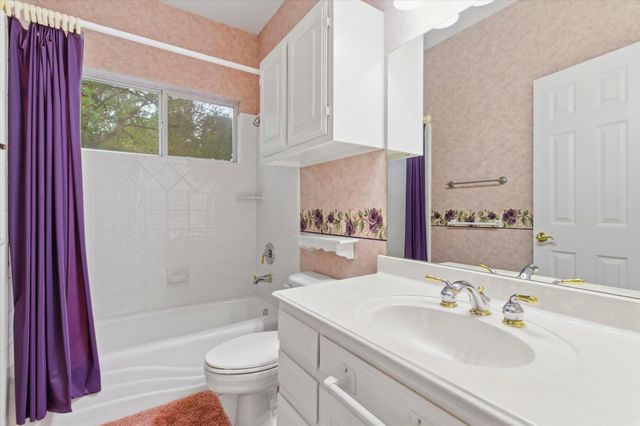 14 Lone Oak TRL, Sunset Valley, TX 78745