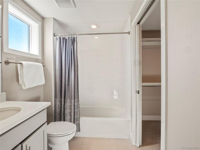 210 S Cherrywood Drive 303, Lafayette, CO 80026