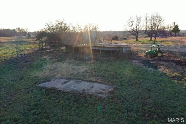 7432 County RD 284, Puxico, MO 63960