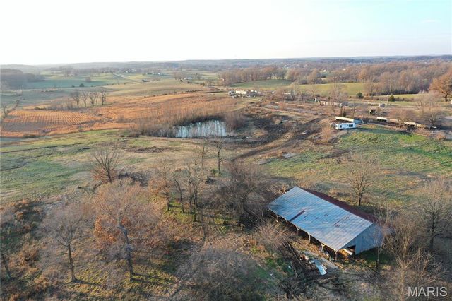 7432 County RD 284, Puxico, MO 63960