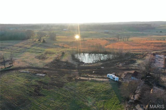 7432 County RD 284, Puxico, MO 63960